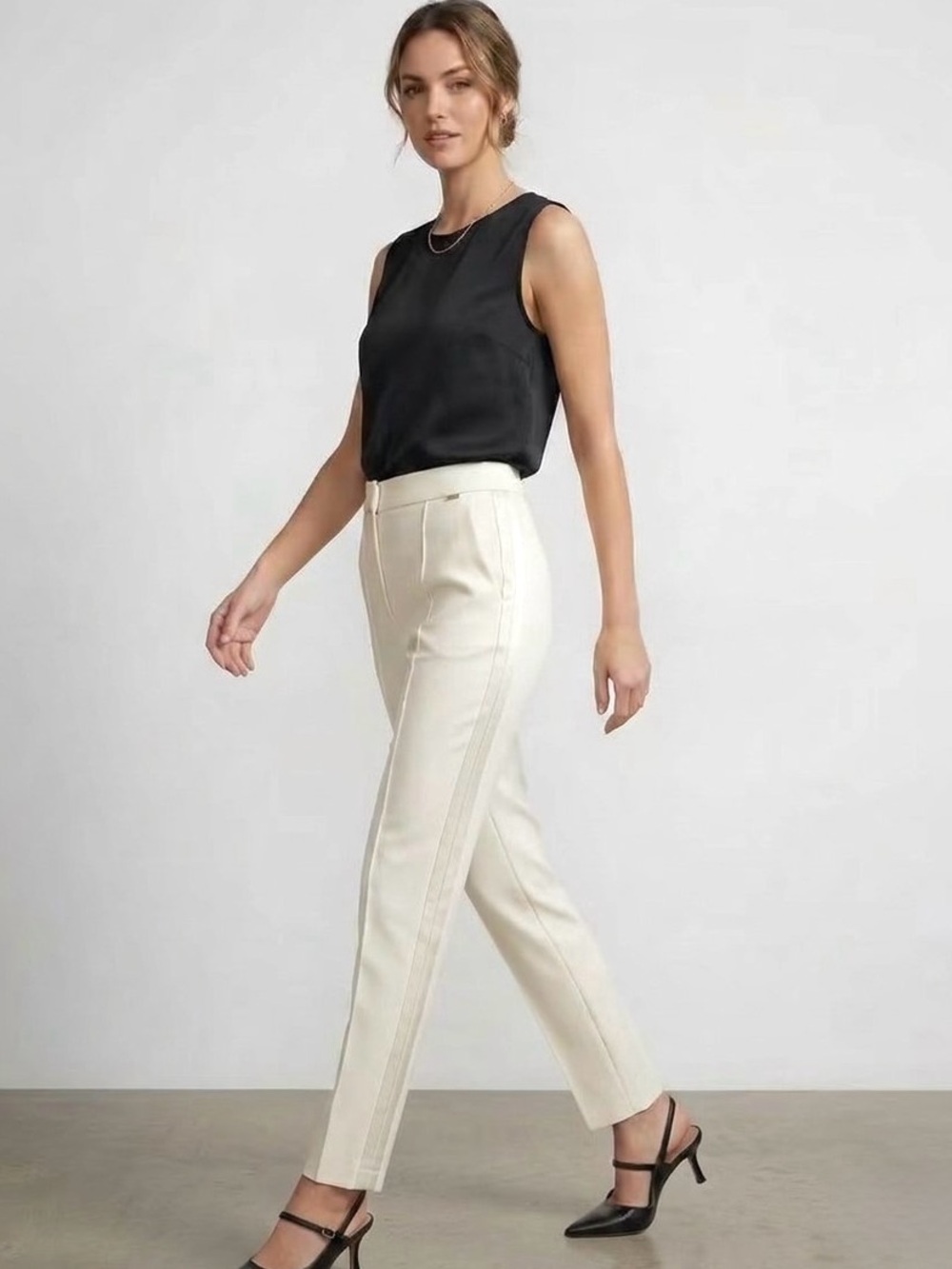 REISS Devon Tapered-Tuxedo Leg Detail Wool-Blend Trouser Pants Cream, Size 2